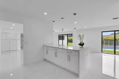 6940 NW 6th St, Plantation, FL 33317 - Photo 7