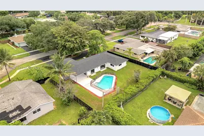 6940 NW 6th St, Plantation, FL 33317 - Photo 31