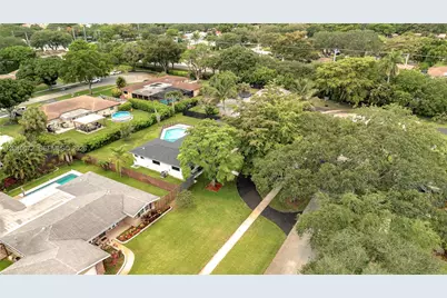 6940 NW 6th St, Plantation, FL 33317 - Photo 41