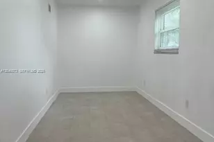 11141 NW 19th St, Pembroke Pines, FL 33026 - Photo 3