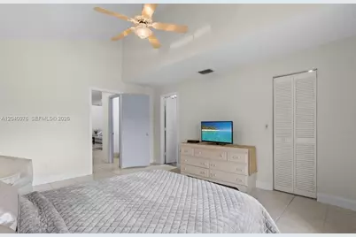 3539 W Inverrary Blvd W, Lauderhill, FL 33319 - Photo 17
