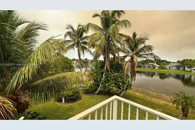 17471 SW 12th St, Pembroke Pines, FL 33029 - Photo 3