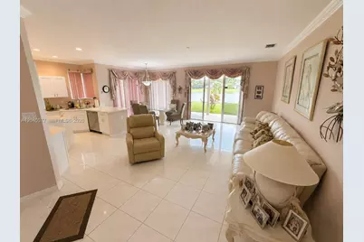 17471 SW 12th St, Pembroke Pines, FL 33029 - Photo 13