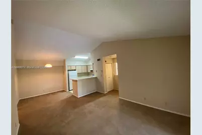 7630 Westwood Dr #327, Tamarac, FL 33321 - Photo 9