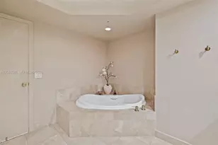 14951 Royal Oaks Ln, North Miami, FL 33181 - Photo 23