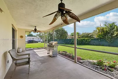 2518 NW 121st Dr, Coral Springs, FL 33065 - Photo 23