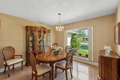 2518 NW 121st Dr, Coral Springs, FL 33065 - Photo 13