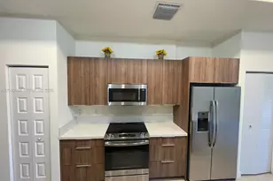 8025 NW 104th Ave, Doral, FL 33178 - Photo 5
