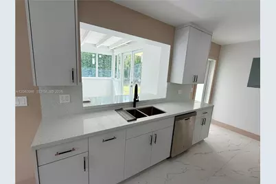 8235 SW 62nd Pl, Miami, FL 33143 - Photo 21