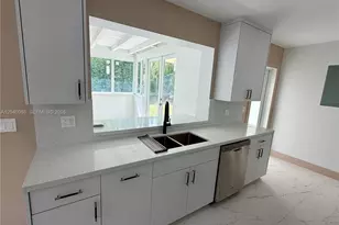 8235 SW 62nd Pl, Miami, FL 33143 - Photo 21
