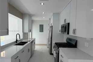 8235 SW 62nd Pl, Miami, FL 33143 - Photo 11