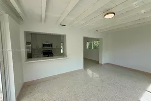 8235 SW 62nd Pl, Miami, FL 33143 - Photo 9