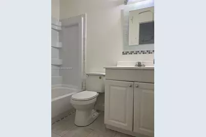 7321 Tam Oshanter Blvd, North Lauderdale, FL 33068 - Photo 9