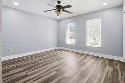 610 SW 2nd Ave #1, Dania Beach, FL 33004 - Photo 15