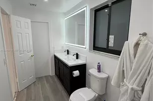 854 NW 132nd Ct, Miami, FL 33182 - Photo 17