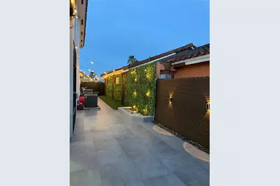 854 NW 132nd Ct, Miami, FL 33182 - Photo 37