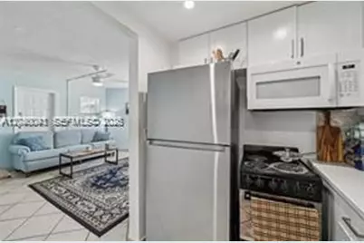 90 NE 19th Ave #1, Deerfield Beach, FL 33441 - Photo 11
