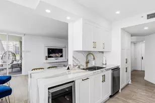 701 Brickell Key Blvd, Miami, FL 33131 - Photo 11