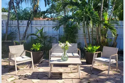 4074 NW 4th St, Miami, FL 33126 - Photo 13