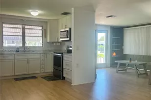 2341 SW 84th Ave, Davie, FL 33324 - Photo 5