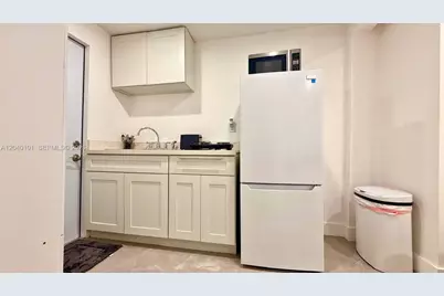 2255 SW 33rd Ave #1, Fort Lauderdale, FL 33312 - Photo 3