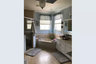 17893 NW 87th Pl #17893, Hialeah, FL 33018 - Photo 7