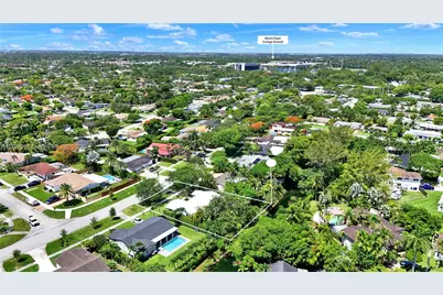10435 SW 96th St, Miami, FL 33176 - Photo 33