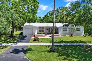 10435 SW 96th St, Miami, FL 33176 - Photo 1