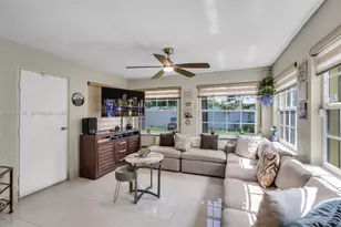 302 NW 100th St, Miami, FL 33150 - Photo 15