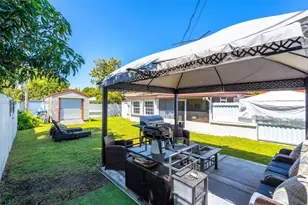 302 NW 100th St, Miami, FL 33150 - Photo 27