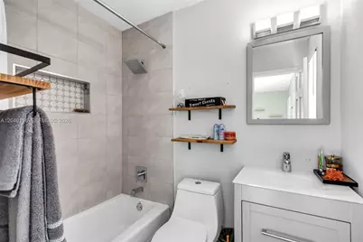 302 NW 100th St, Miami, FL 33150 - Photo 23