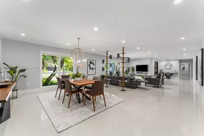 11721 Jacaranda Pl, Coral Gables, FL 33156 - Photo 5