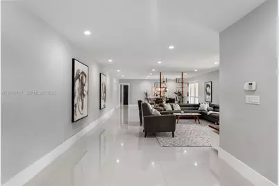 11721 Jacaranda Pl, Coral Gables, FL 33156 - Photo 3