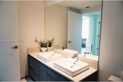 1080 Brickell Ave #3203, Miami, FL 33131 - Photo 23