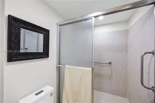 9999 N Belfort Cir, Tamarac, FL 33321 - Photo 21