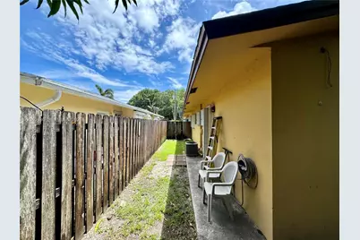 1723 SW 21st St, Fort Lauderdale, FL 33315 - Photo 19