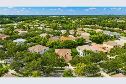 4228 Laurel Ridge Cir, Weston, FL 33331 - Photo 17
