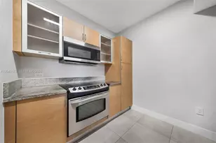 2775 NE 187th St, Aventura, FL 33180 - Photo 5