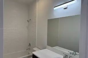 3526 NW 29th Ct, Lauderdale Lakes, FL 33311 - Photo 5