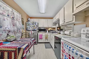 8415 SW 107th Ave, Miami, FL 33173 - Photo 9