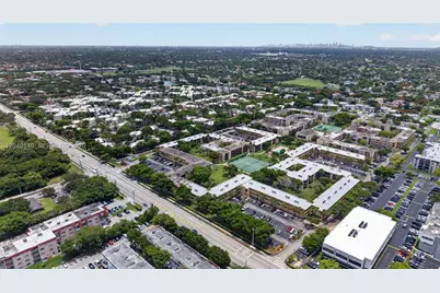 8415 SW 107th Ave #240W, Miami, FL 33173 - Photo 29