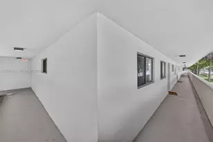 8415 SW 107th Ave, Miami, FL 33173 - Photo 3