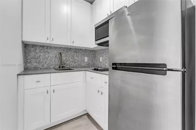 6647 SW 59th Pl #202, South Miami, FL 33143 - Photo 5