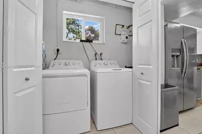 2220 N 40th Ave, Hollywood, FL 33021 - Photo 27