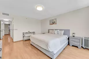 17900 N Bay Rd, Sunny Isles Beach, FL 33160 - Photo 9