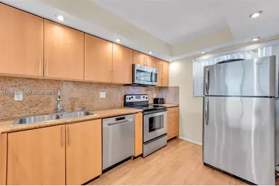17900 N Bay Rd #603, Sunny Isles Beach, FL 33160 - Photo 3