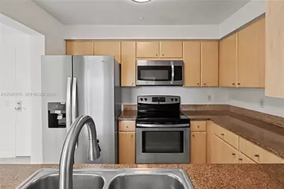 2475 Brickell Ave #704, Miami, FL 33129 - Photo 7