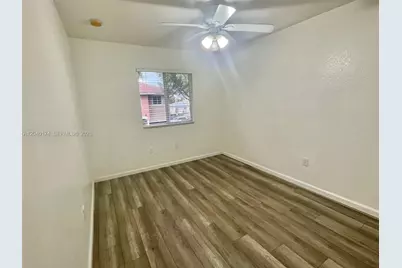 31 SE 3, Hallandale Beach, FL 33009 - Photo 13