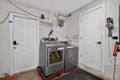 9535 SW 42nd St, Miami, FL 33165 - Photo 23