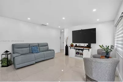 9535 SW 42nd St, Miami, FL 33165 - Photo 7